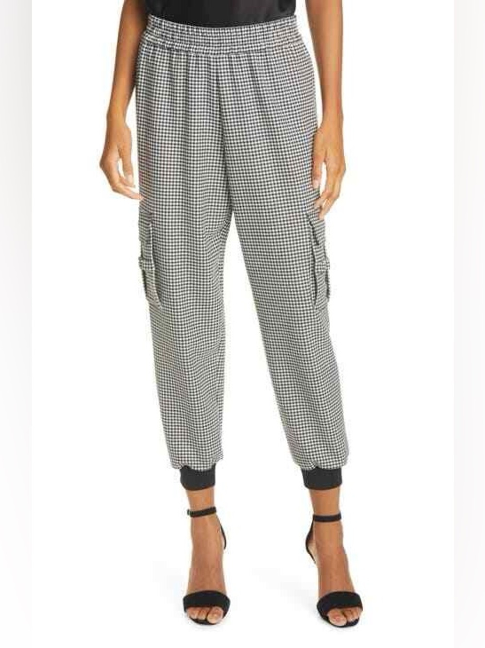 ALICE + OLIVIA “DEDE” HOUNDSTOOTH CARGO JOGGERS | BLACK + WHITE | SIZE M